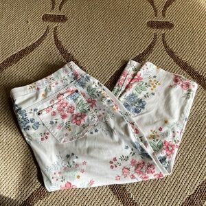 Terra & sky Floral Print White cropped pants